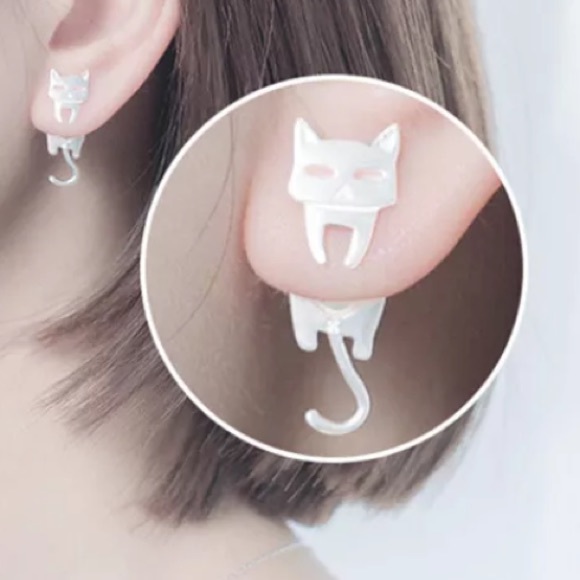 Mismatched cat and fish 🐠 earrings- movement - Picture 3 of 8